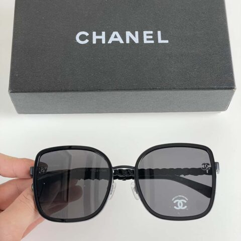 CHANEL香奈儿小香链条风早春新款
