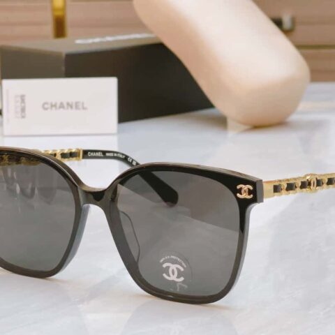 CHANEL香奈儿双C logo装饰女士太阳眼镜