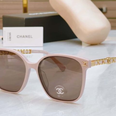 CHANEL香奈儿双C logo装饰女士太阳眼镜