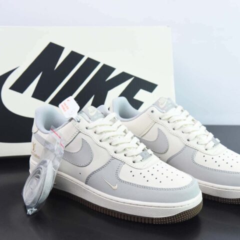 NK Air Force 1  LV闪光银空军一号运动板鞋 官方货号：BS9055-833