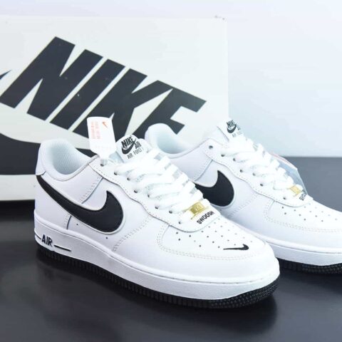 Air Force 1 '07 Low QS"White/Black Mini Swoosh"空军一号经典“皮革白黑刺绣小钩子”CV5696-963