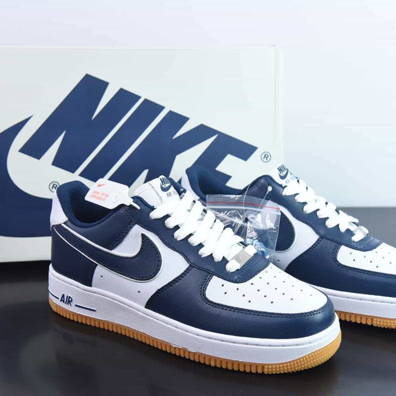 Nike Air Force 1 Low '07 “白蓝生胶”低帮空军一号休闲板鞋 货号：AW2296-003