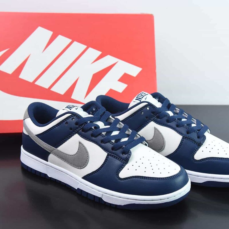 NIKE SB Dunk Low 运动休闲低帮板鞋 午夜蓝 白蓝色货号:FD9749 400