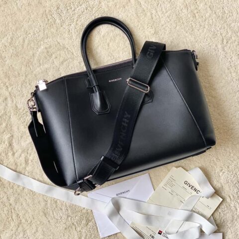 Givenchy纪梵希Antigona sport 特定小牛皮手袋0274