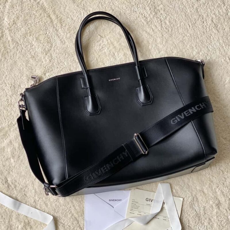 Givenchy纪梵希Antigona sport 特定小牛皮手袋0275