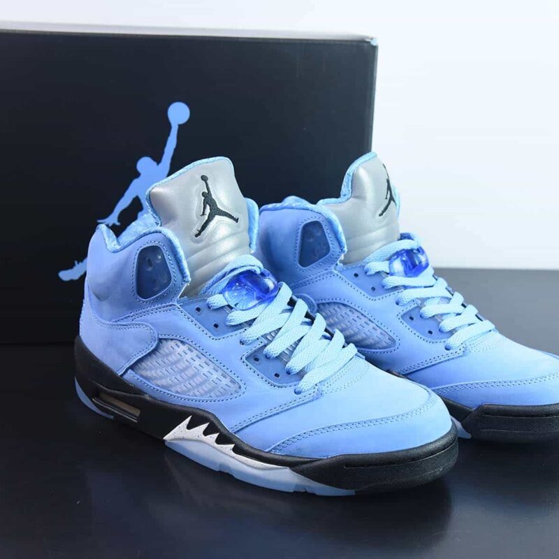 Air Jordan 5  文化篮球鞋  AJ5“UNC”北卡蓝  货号：DV1310 401