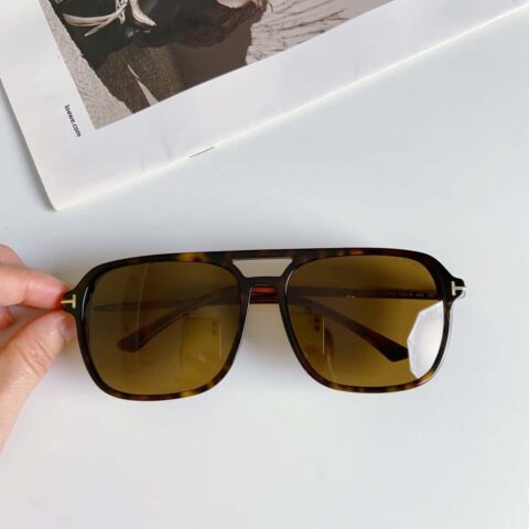 TOM FORD汤姆福特方框太阳眼镜
