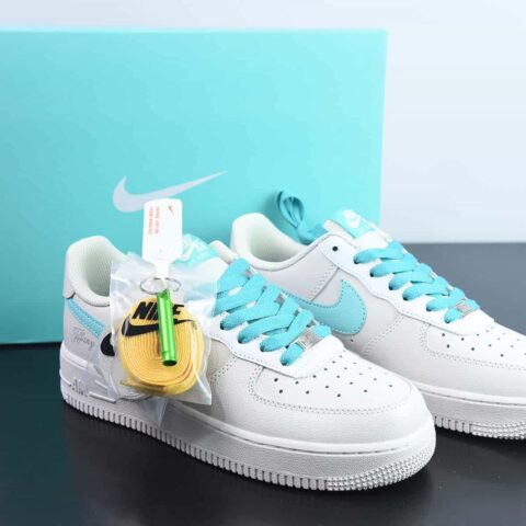 Tiffany & Co. x Nk Air Force 1'07 Low SP "Friends and Family" 蒂芙尼 联名款 空军一号低帮休闲板鞋 货号：DZ1382-211