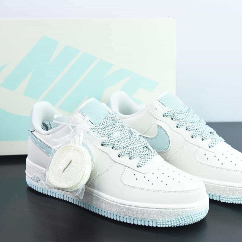 Nike Air Force 1 Low '07 米冰蓝 满天星低帮空军一号休闲板鞋货号：GL6835-011