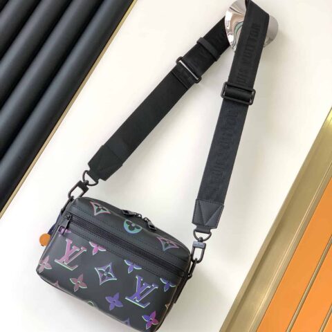 Louis Vuitton M22495 COMET 小号邮差包