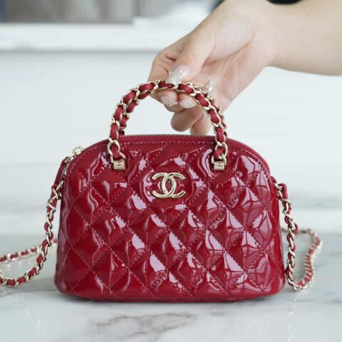 CHANEL 23S 小号漆皮贝壳包 AP3354红色