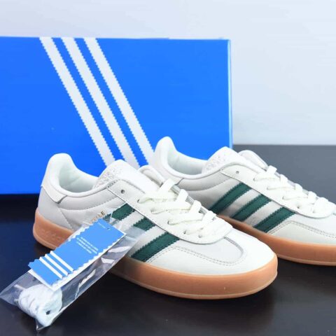 adidas Originals Gazelle Indoor瞪羚羊系列经典板鞋  桑巴 GAZELLE 长舌 货号：ID2567