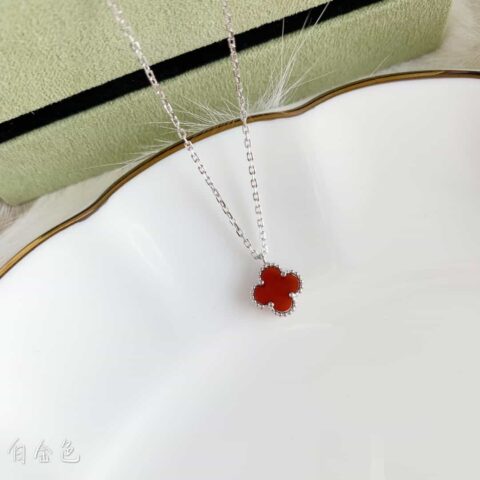 Van Cleef &Arpels 梵克雅宝迷你四叶草项链