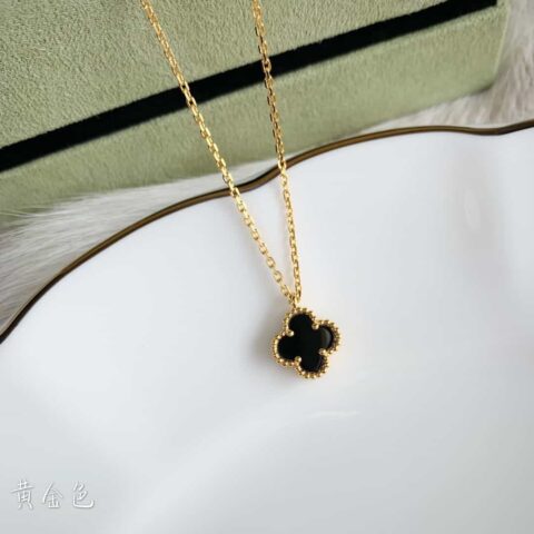 Van Cleef &Arpels 梵克雅宝迷你四叶草项链