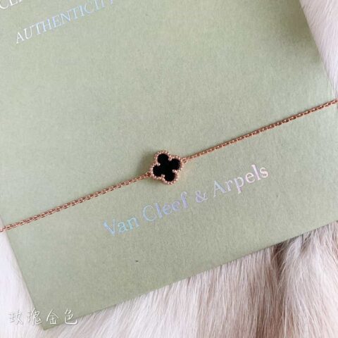 Van Cleef &Arpels 梵克雅宝迷你四叶草手链
