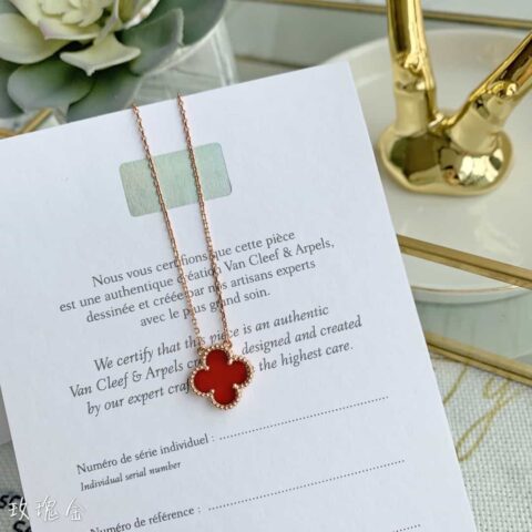 Van Cleef &Arpels 梵克雅宝四叶草项链