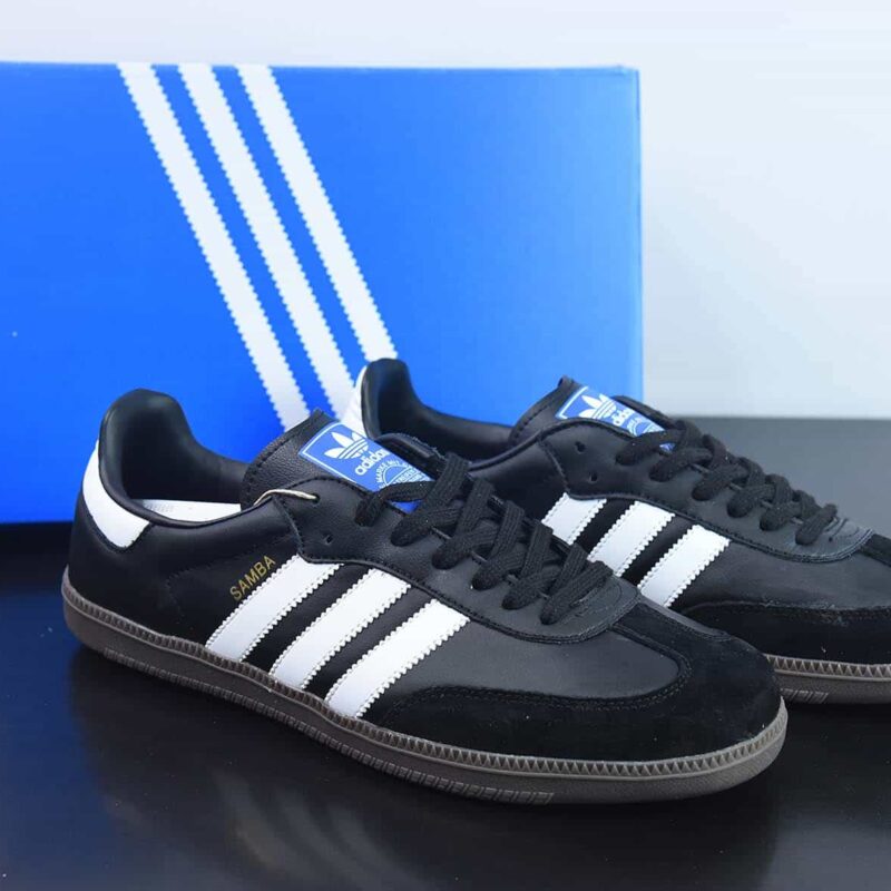 Adidas Samba VEGAN桑巴 德训鞋Adidas 近70年的经典Samba OG 货号：B75807