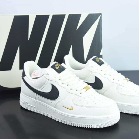 Air Force 1 '07 LV8 空军一号黑金丹宁布货号：MN5696 809