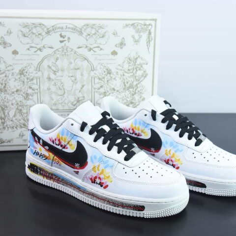 Air Force 1 '07 Low空军 做旧涂鸦 定制配色低帮运动鞋 印花 货号：CW2288 111