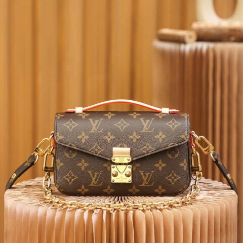 LV M46279 Pochette Métis East West