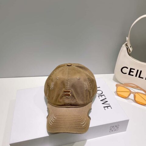 Balenciaga巴黎世家刺绣字母标志棒球帽