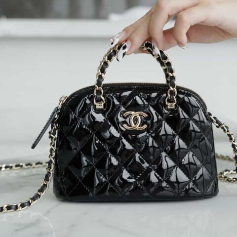 CHANEL 23S 小号漆皮贝壳包 AP3354黑色