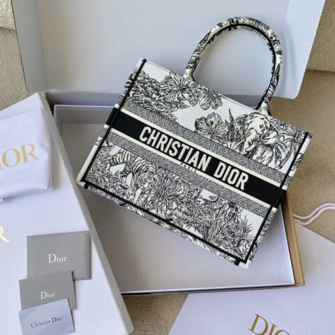 DIOR 中号BOOK TOTE M1296 黑白动物园