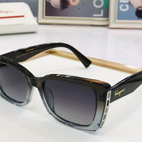 Ferragamo菲拉格慕标志镜腿男女通用太阳眼镜