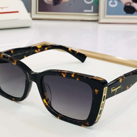 Ferragamo菲拉格慕标志镜腿男女通用太阳眼镜