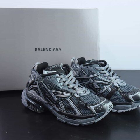 Balenciaga/巴黎世家 7.0系列复古老爹鞋