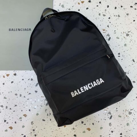 Balenciaga巴黎世家男女通用双肩背包