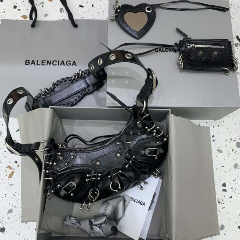 Balenciaga巴黎世家Le Cagole半月牙腋下包斜挎包180607