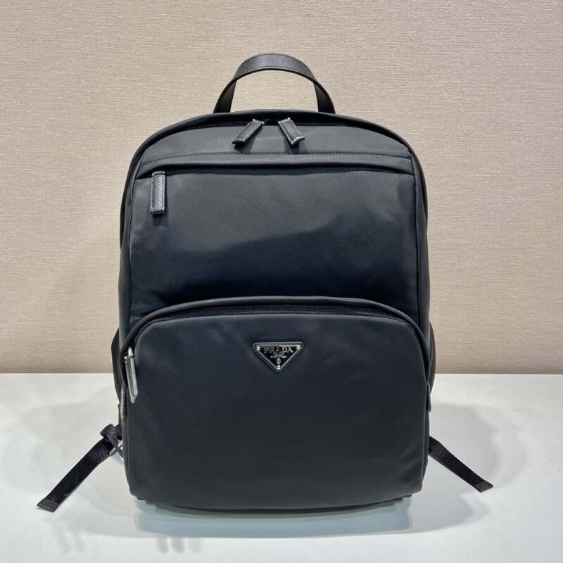 PRADA普拉达尼龙材质双肩背包2VZ104