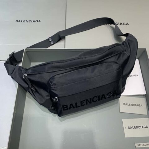 Balenciaga巴黎世家Wheel Logo刺绣腰包180613