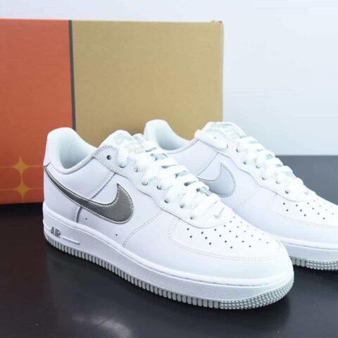 Nike Air Force 1 Low  空军一号 白银低帮运动鞋 货号：DZ6755 100