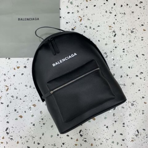 BALENCIAGA巴黎世家进口荔枝纹小牛皮双肩背包