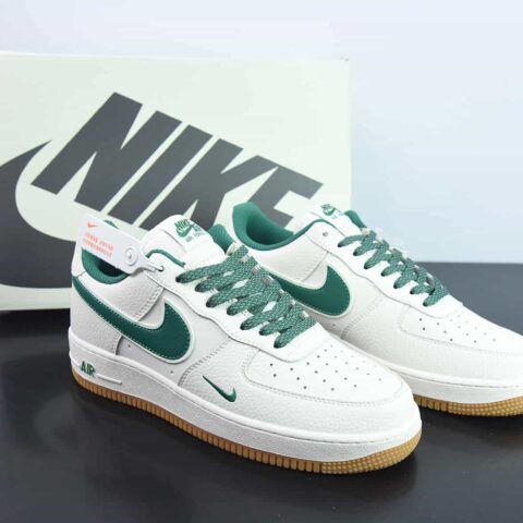 Nike Air Force 1’07 Low"Milky White/Grey/Gum"空军一号经典 “奶白深绿小钩满天星生胶底”货号：HD1689-103