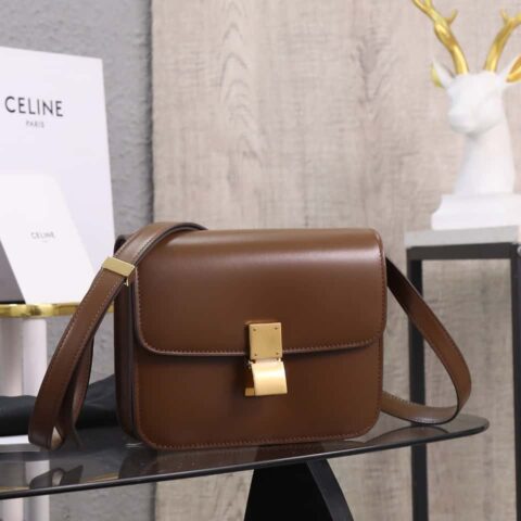 【特级品质 全钢五金】 外用手搓纹头层牛皮内里100%小羊皮Celine Box包编号：188423BF4.07PO