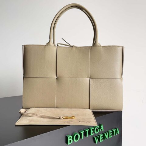 BottegaVeneta葆蝶家 38cm Intrecciato编织羊皮双色拼皮革托特手袋型号：609175 灰褐色38cm