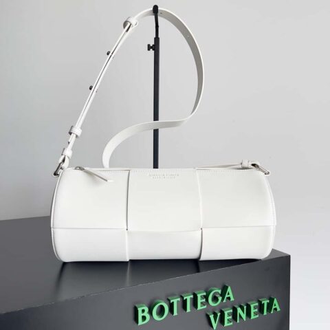 BV春夏新品“Arco”圆桶包可乐包 型号：741562