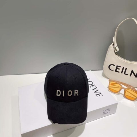 Dior迪奥2023新款走量刺绣棒球帽