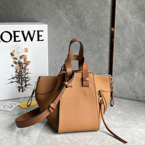 LOEWE 2023新款Hammock bag吊床包 0682焦糖色