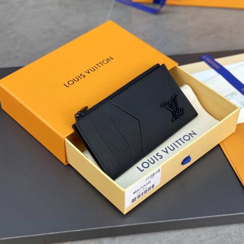 LV M82068 Coin Card Holder
