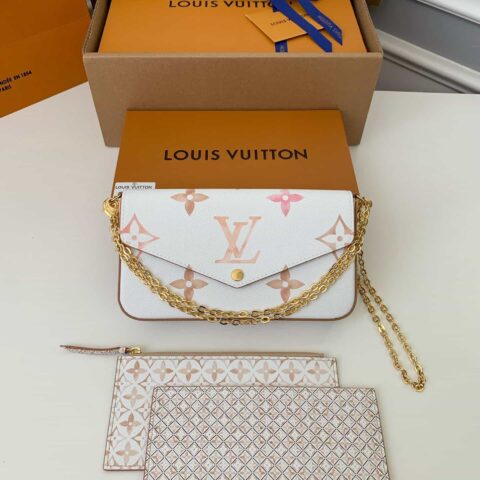 LV M82520 Félicie Pochette