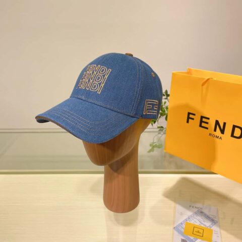 FENDI芬迪新款洗水牛仔棒球帽