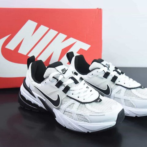 NIKE V2K Runtekk 减震防滑复古低帮跑步鞋货号: FD0736 102