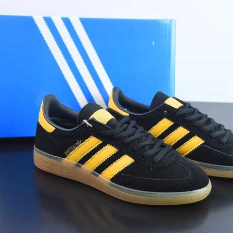 Adidas Handball Spezial 阿迪达斯经典款 复古休闲板鞋 货号: FX5676