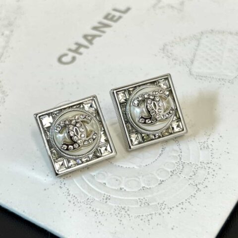 新款☑️CHANEL香奈儿c1双c方形方钻耳钉耳环