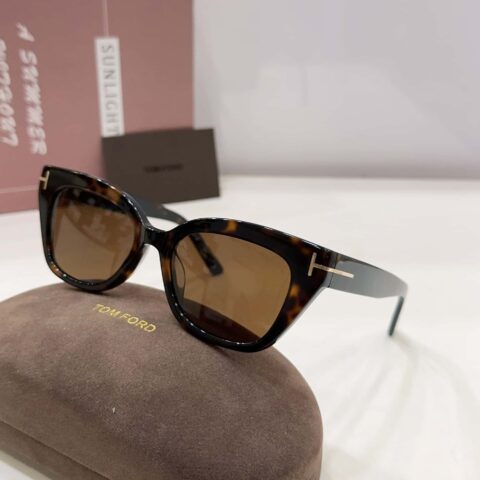TOM FORD汤姆福特方框男女通用太阳眼镜