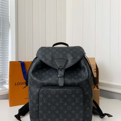 LV M46683 MONTSOURIS 双肩包